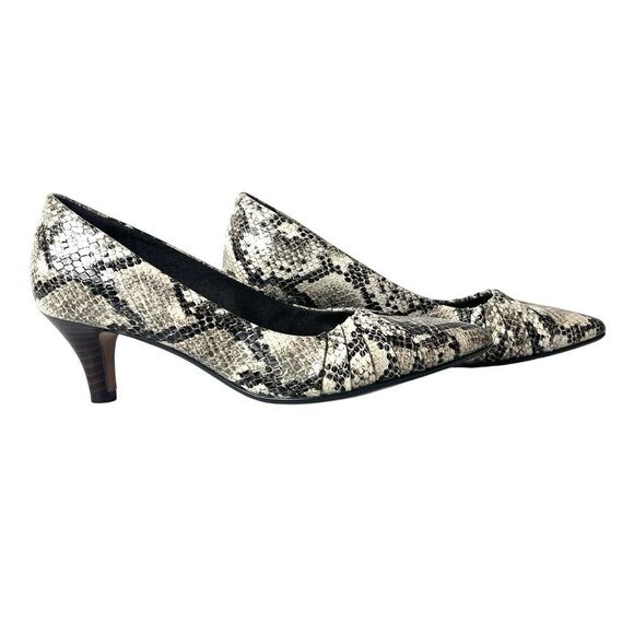 Clarks Collection Slip On Kitten Heels Leather Snake Skin Print Pump Women's 7 M - Picture 3 of 12